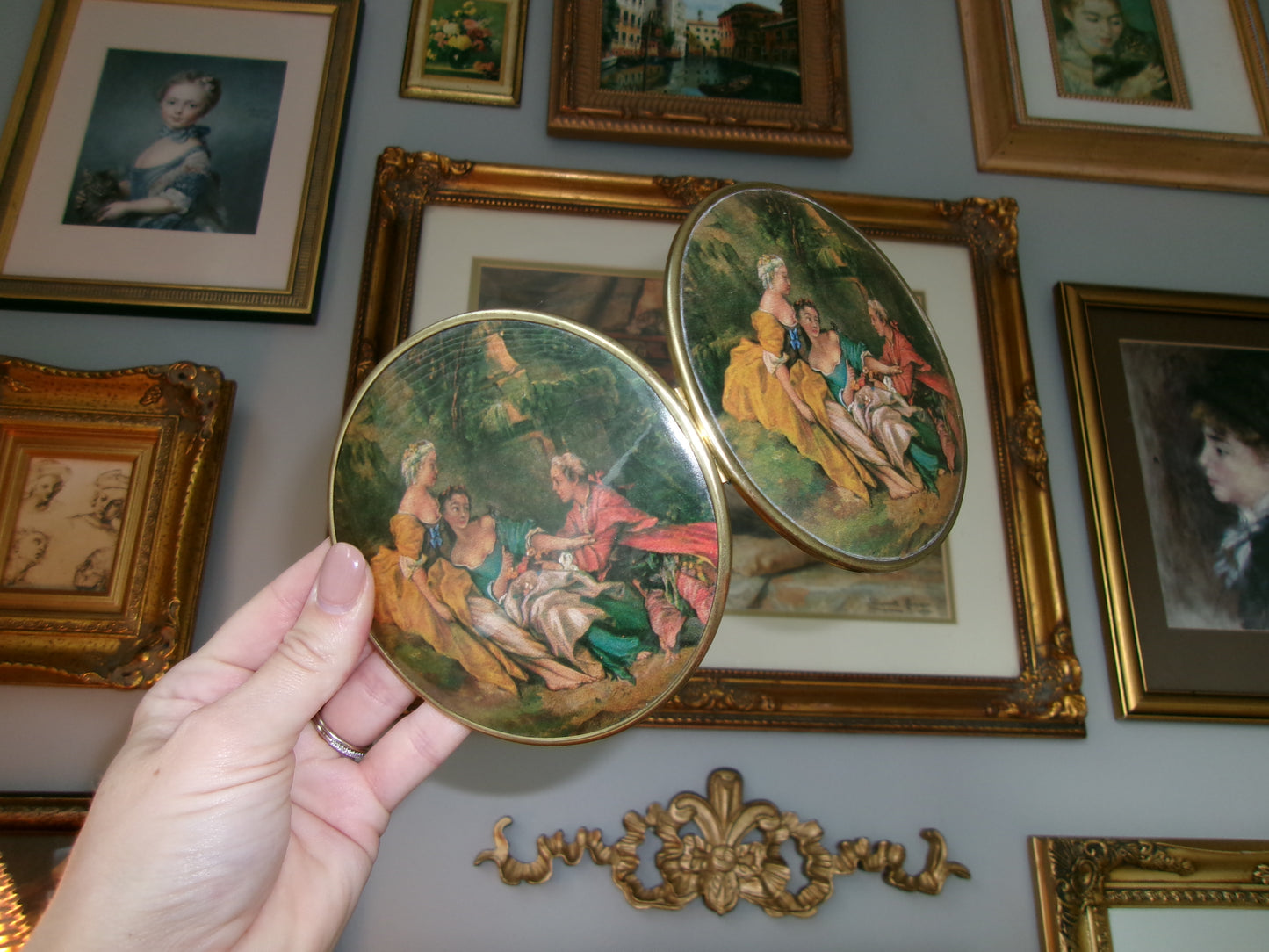 Victorian Scene Compact Mirror