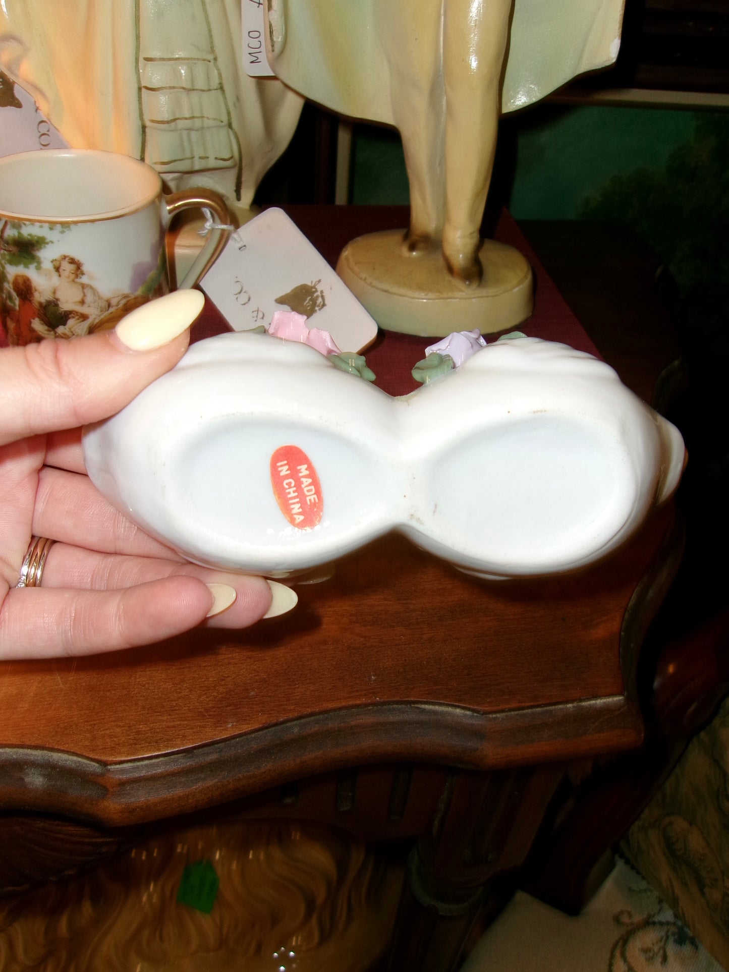 Victorian Style Duck Decor